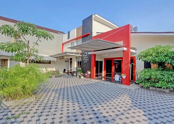 OYO 90410 Griya Amanah Jajar Syariah Hotel Surakarta 